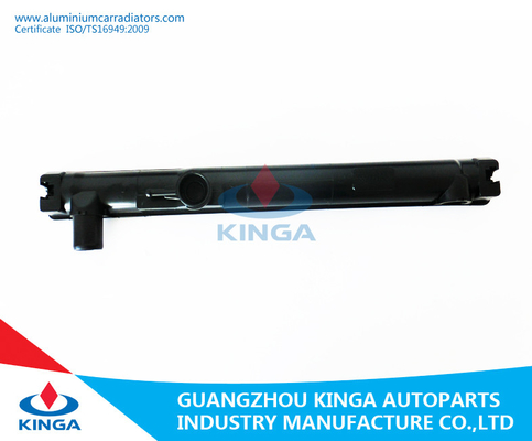 China Header Radiator Plastic Tank Replacement For Totota Hilux LN147 / LN8# / 9# / 10# / 11# AT supplier