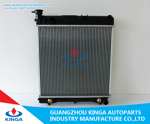 China Mercedes Benz 207D / 209D / 307D Automobile Radiator Year 68 - 77 supplier