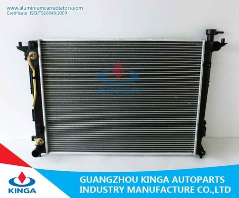 China 25310-2Z100 Automotive Engine Radiator For HYUNDAI IX35 2010- AT supplier